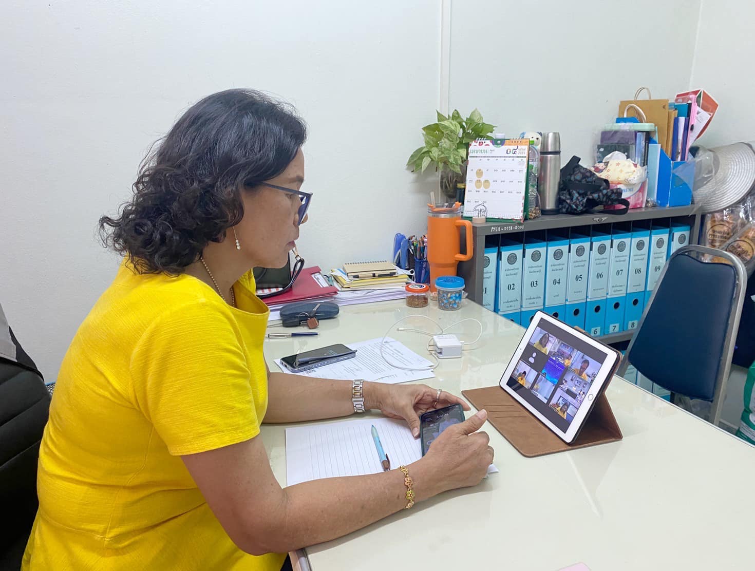 เข้าร่วมประชุมรายงานการดำเนินงานของเจ้าหน้าที่ในการตรวจสอบสินค้าประมงนำเข้าทางตู้คอนเทนเนอร์