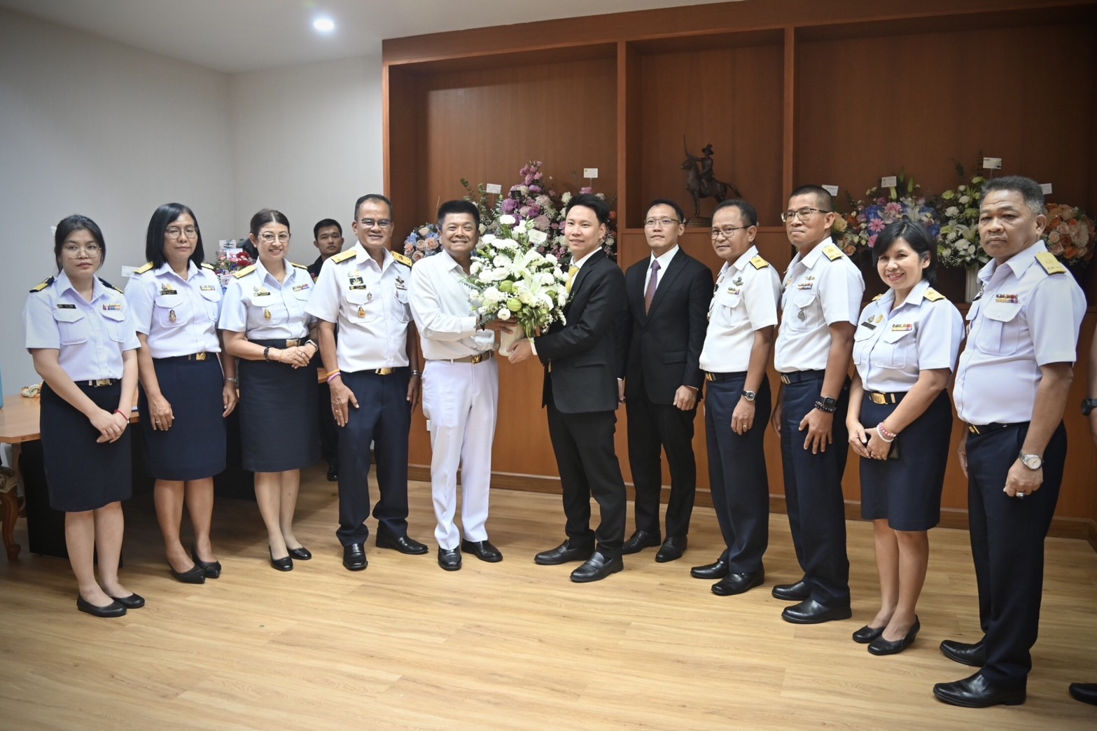 กรมประมงร่วมแสดงความยินดีแก่ รมช.เกษตรฯ เนื่องในโอกาสเข้ารับตำแหน่ง..คลิก