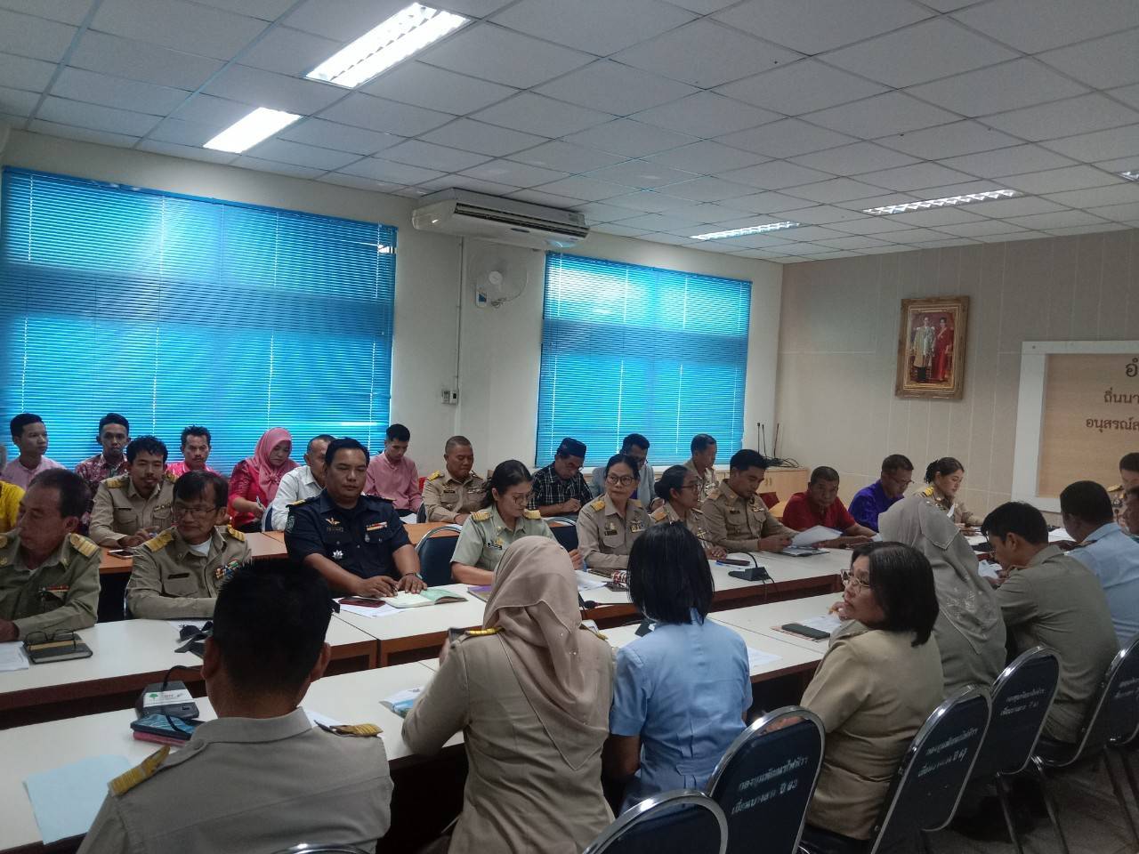 ภาพกิจกรรมเข้าร่วมประชุม หัวหน้าส่วนราชการ คณะกรรมการบริหารงานอำเภอแบบบูรณาการ (กบอ.)..คลิก