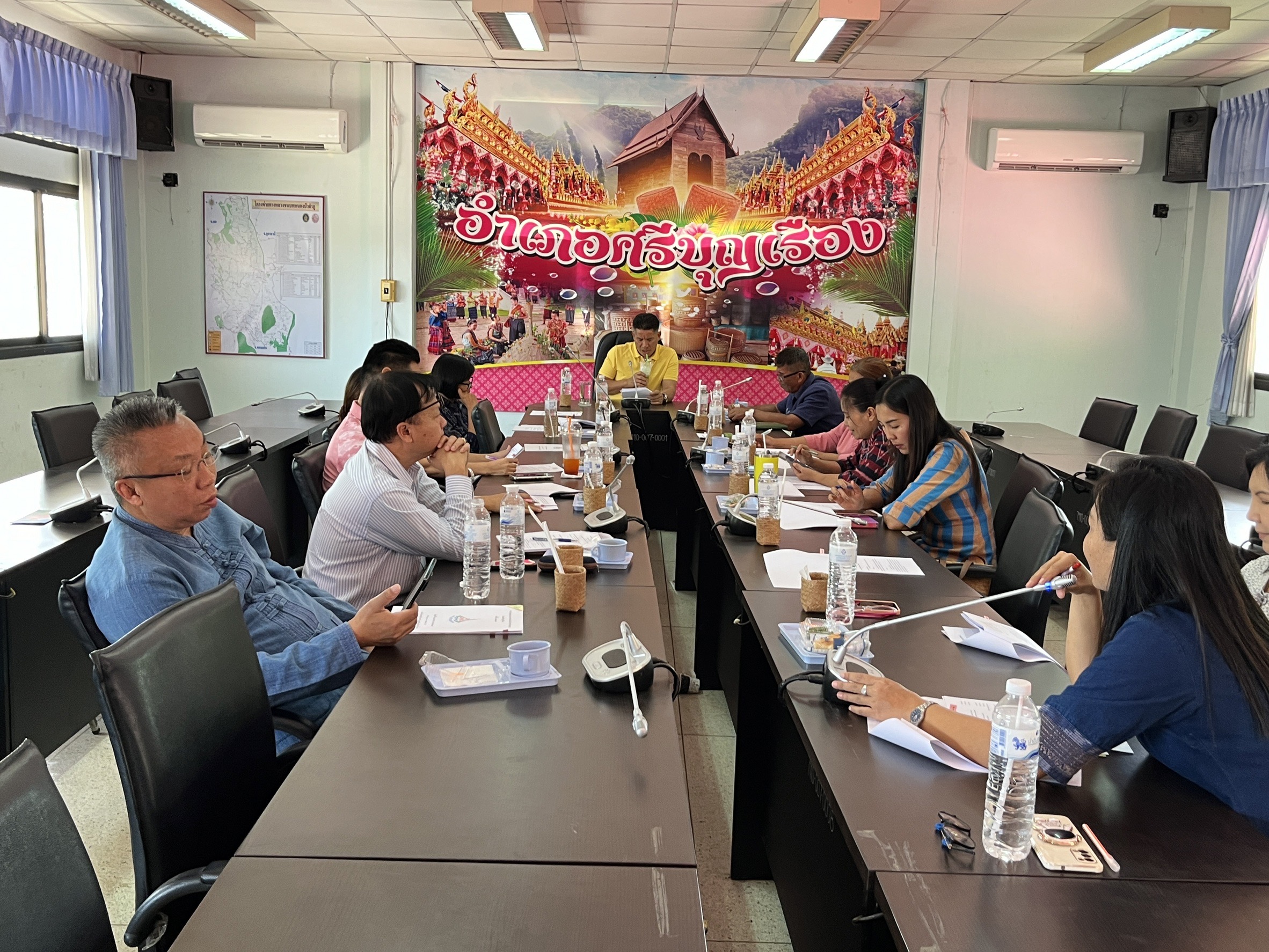 นางสาวมลฤดี ลิ้มสุวรรณ ประมงอำเภอศรีบุญเรือง เข้าร่วมประชุมคณะอนุกรรมการส่งเสริมวิสาหกิจชุมชนอำเภอศรีบุญเรือง ครั้งที่ 1/2567