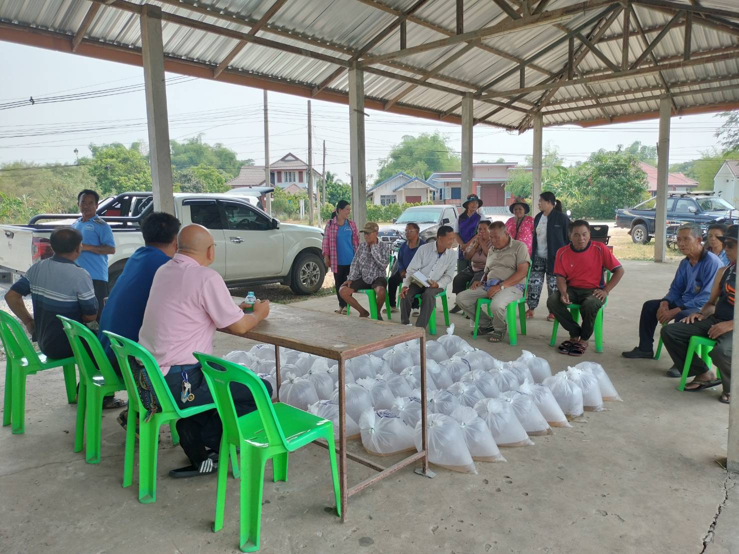 สำนักงานประมงจังหวัดหนองบัวลำภู ร่วมกับ ศูนย์วิจัยและพัฒนาประมงน้ำจืดขอนแก่น ปล่อยกุ้งก้ามกรามในแหล่งน้ำสาธารณะ..คลิก