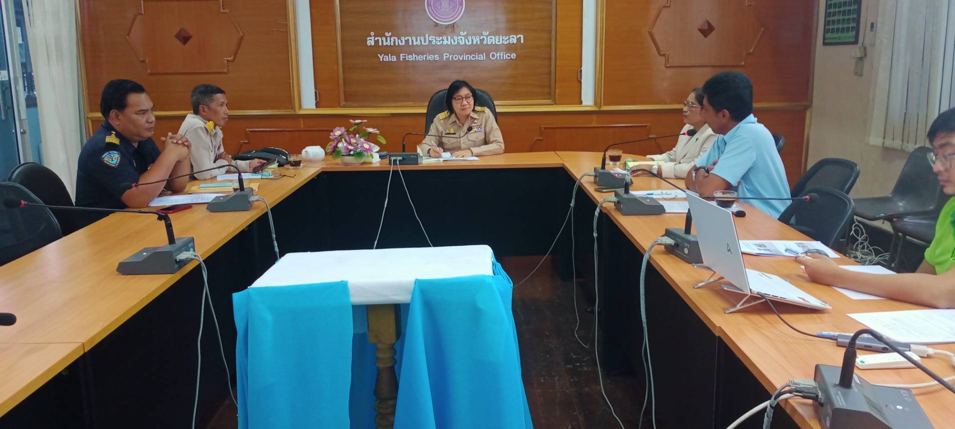 ภาพกิจกรรมเข้าร่วมประชุมคณะกรมการจังหวัดและหัวหน้าส่วนราชการ..คลิก