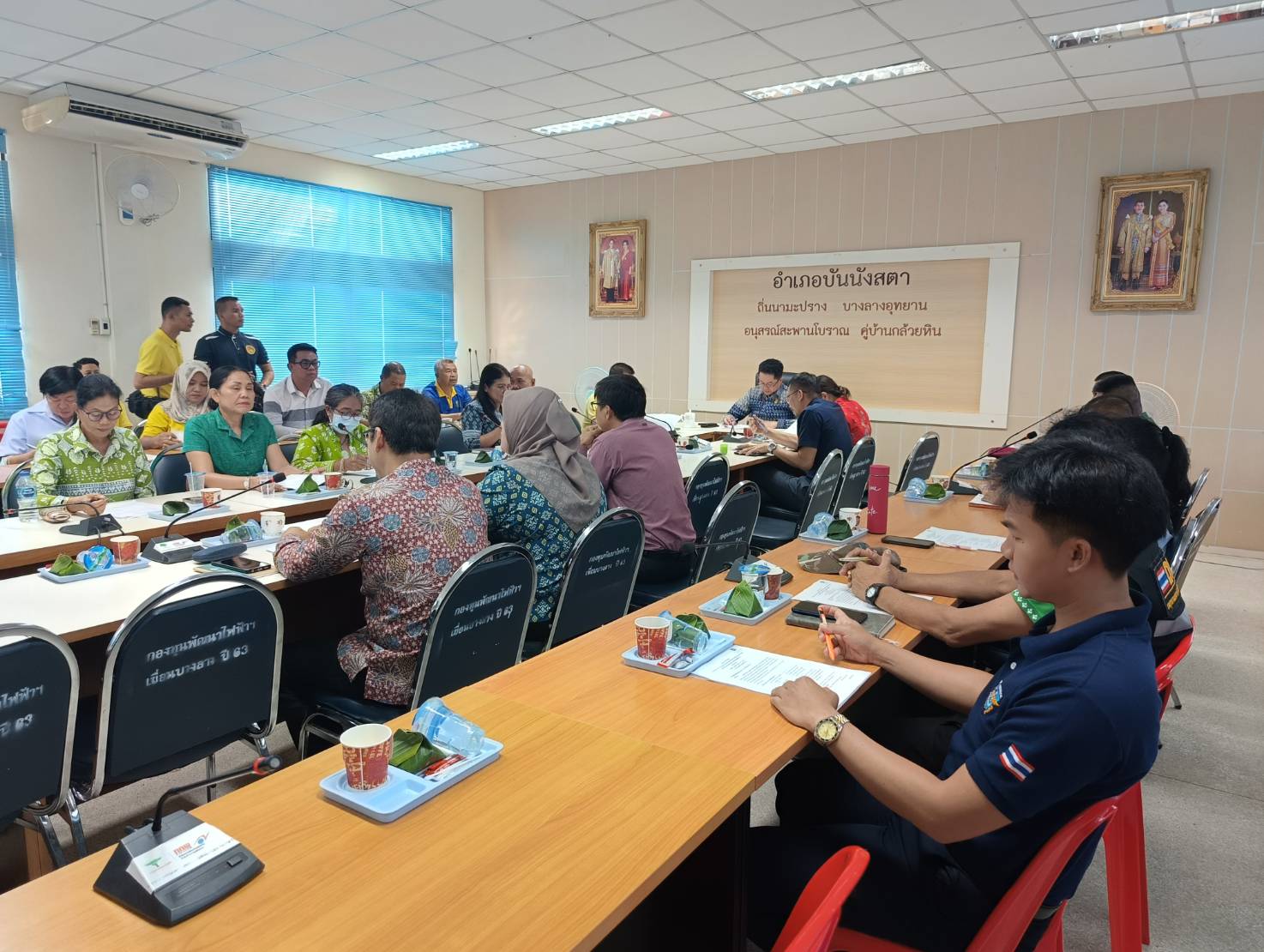 ภาพกิจกรรมเข้าร่วมประชุม หัวหน้าส่วนราชการ คณะกรรมการบริหารงานอำเภอแบบบูรณาการ..คลิก