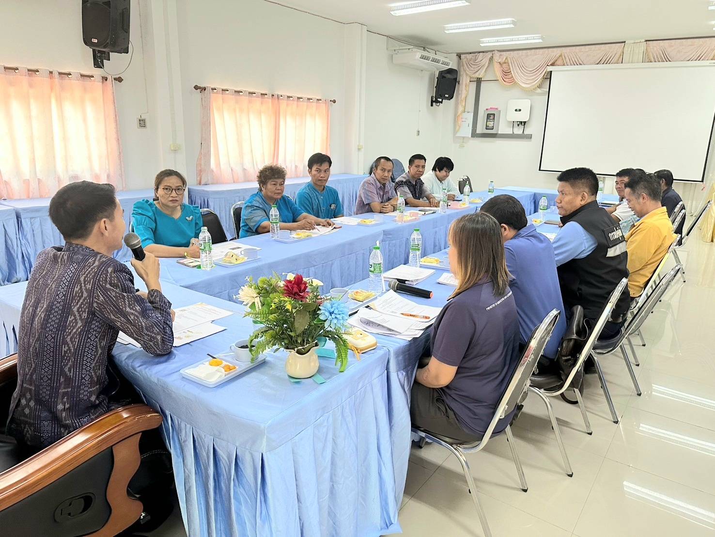 คณะทำงานโครงการขับเคลื่อนการเกษตรระดับหมู่บ้านสู่การผลิตสินค้าเกษตรมูลค่าสูง ระดับอำเภอ ประจำปีงบประมาณ พ.ศ. 2567..คลิก
