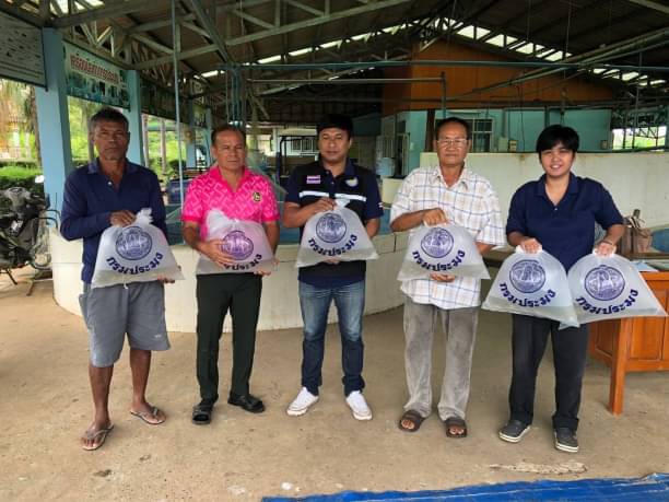 ดำเนินการมอบพันธุ์สัตว์น้ำ เพื่อปล่อยลงสู่แหล่งน้ำสาธารณะ (อ่างเก็บน้ำหนองเต่างับ)..คลิก
