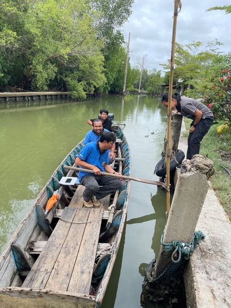 สำนักงานประมงพื้นที่กรุงเทพมหานคร ลงพื้นที่ตรวจสอบสถานที่เพาะเลี้ยงสัตว์น้ำของเกษตรกรที่ยื่นขอขึ้น/ต่ออายุทะเบียนเกษตรกรผู้เพาะเลี้ยงสัตว์น้ำ