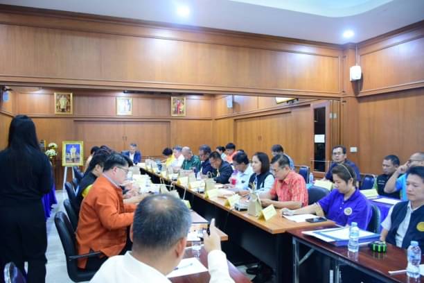 ประชุมคณะกรรมการฝ่ายสถานที่ จัดสถานที่ประกอบพิธีพลีกรรมตักน้ำ ณ บริเวณกลางบึงบอระเพ็ด จังหวัดนครสวรรค์..คลิก