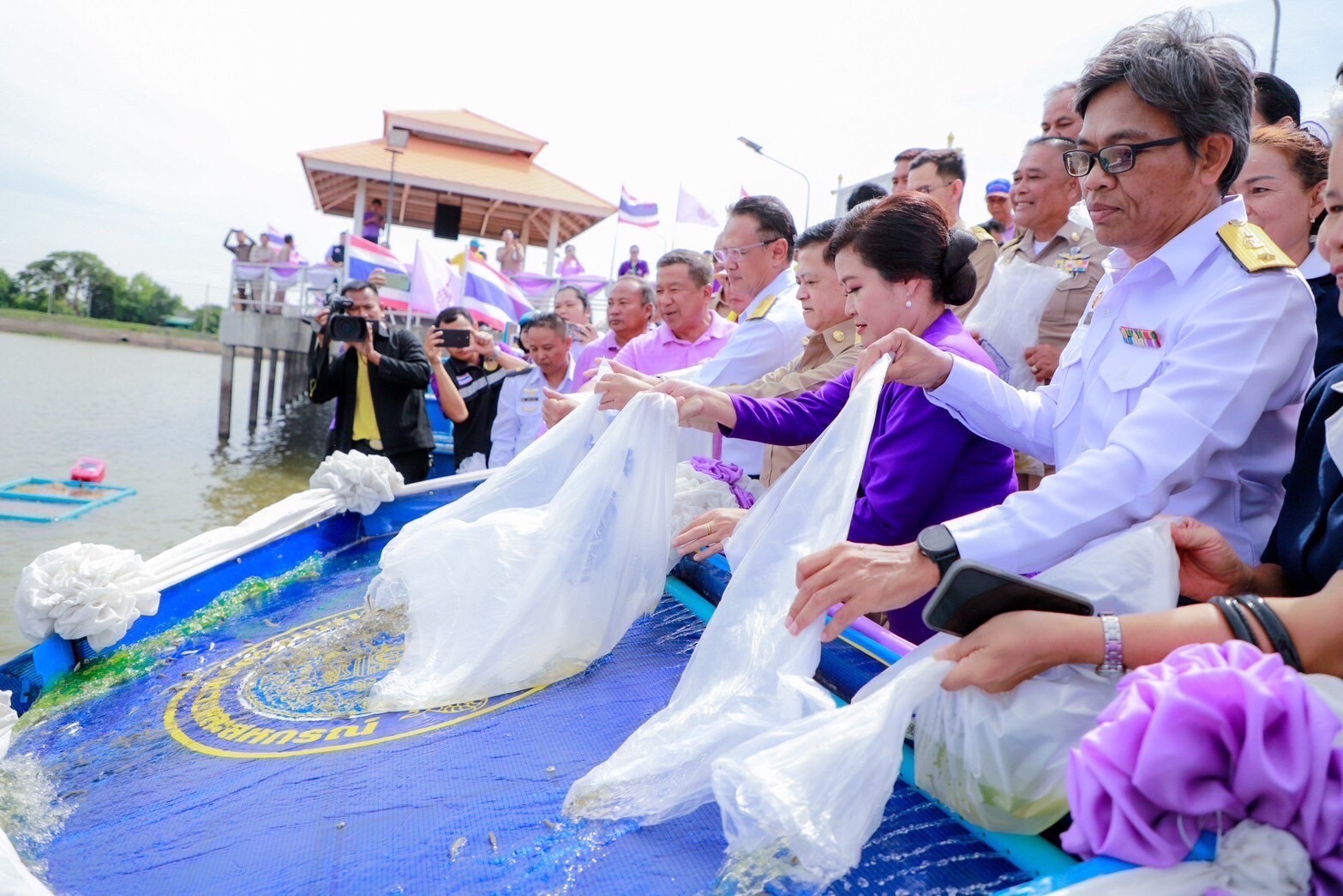 พิธีปล่อยพันธุ์สัตว์น้ำเนื่องในวันเฉลิมพระชนมพรรษา สมเด็จพระนางเจ้าสุทิดา พัชรสุธาพิมลลักษณ พระบรมราชินี วันที่ 3 มิถุนายน 2567..คลิก