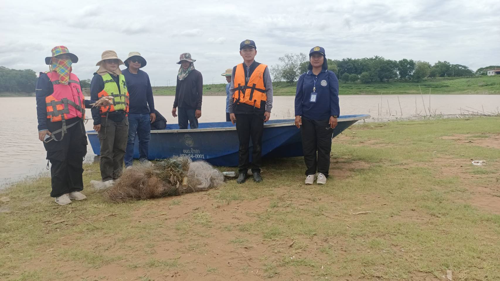 ประมงเพชรบูรณ์ ระดมเจ้าหน้าที่ออกตรวจตราป้องปรามไม่ให้มีการฝ่าฝืนทำการประมงผิดกฎหมาย ในช่วงฤดูน้ำแดง