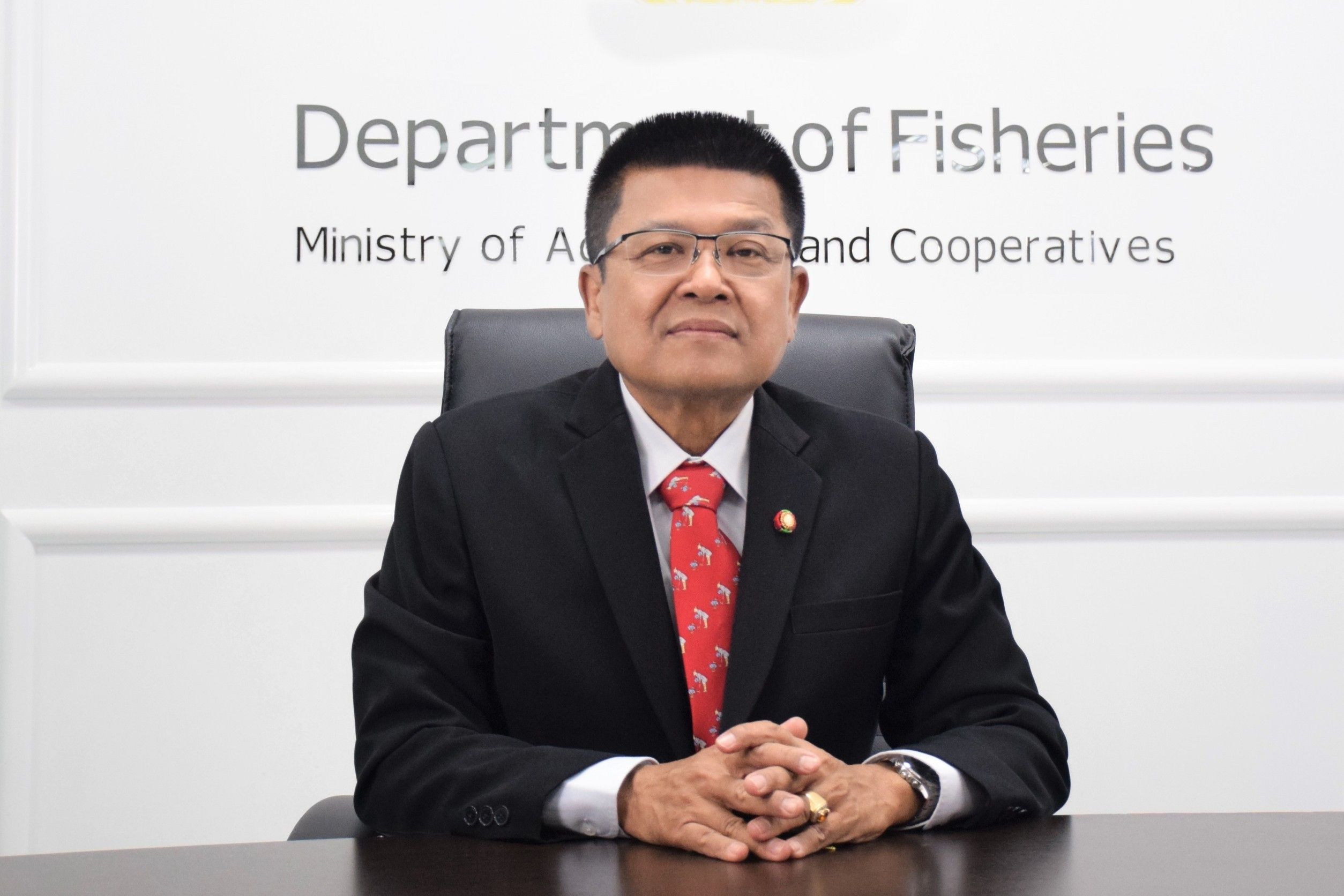 กรมประมงแจง...กุ้งนำเข้าไม่ใช่เหตุกระทบราคาในประเทศ ชี้ราคากุ้งในประเทศผันผวนตามภาวะตลาดโลก พร้อมยกระดับมาตรการคุมเข้ม จังหวัดชายแดนป้องกันการลักลอบนำเข้าสินค้าผิดกฎหมาย..คลิก