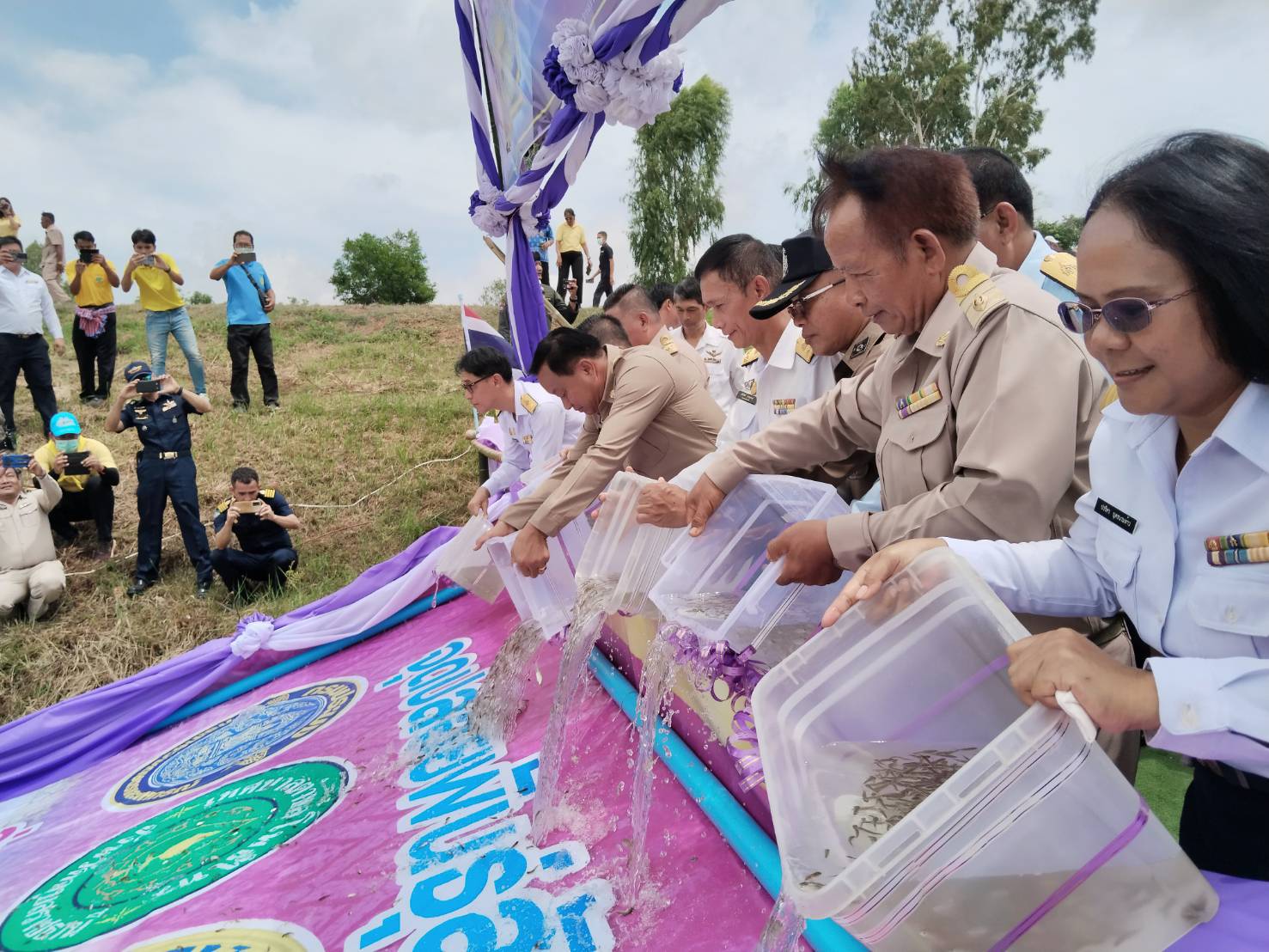 พิธีปล่อยพันธุ์สัตว์น้ำ ประจำปี 2567..คลิก