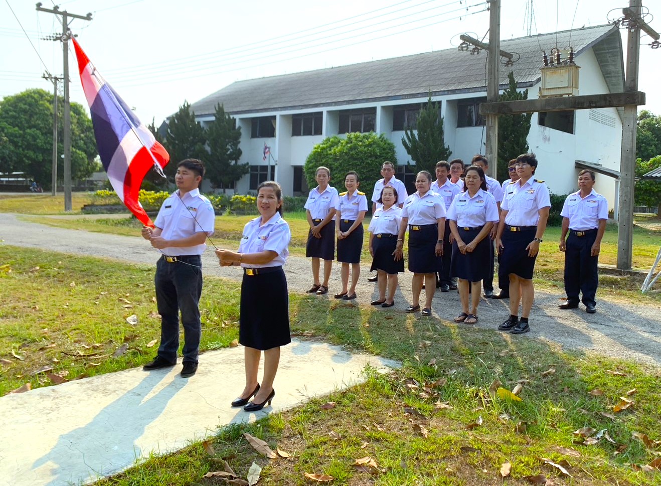 เสริมสร้างคุณธรรม แสดงออกถึงความมีระเบียบวินัย และปลูกจิตสำนึกในการเป็นข้าราชการที่ดี และร่วมแต่งกายชุดสุภาพผ้าไทย ปี2567..คลิก