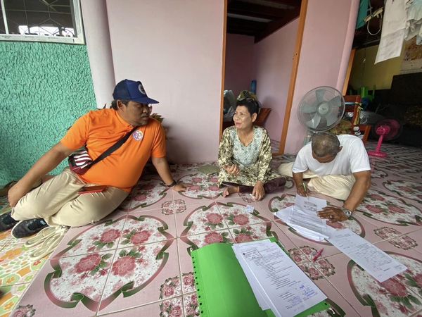 สำนักงานประมงพื้นที่กรุงเทพมหานคร ลงพื้นที่ให้บริการขึ้น/ต่ออายุทะเบียนเกษตรกร และประชาสัมพันธ์การเตรียมความพร้อมรับมือสถานการณ์อุทกภัย