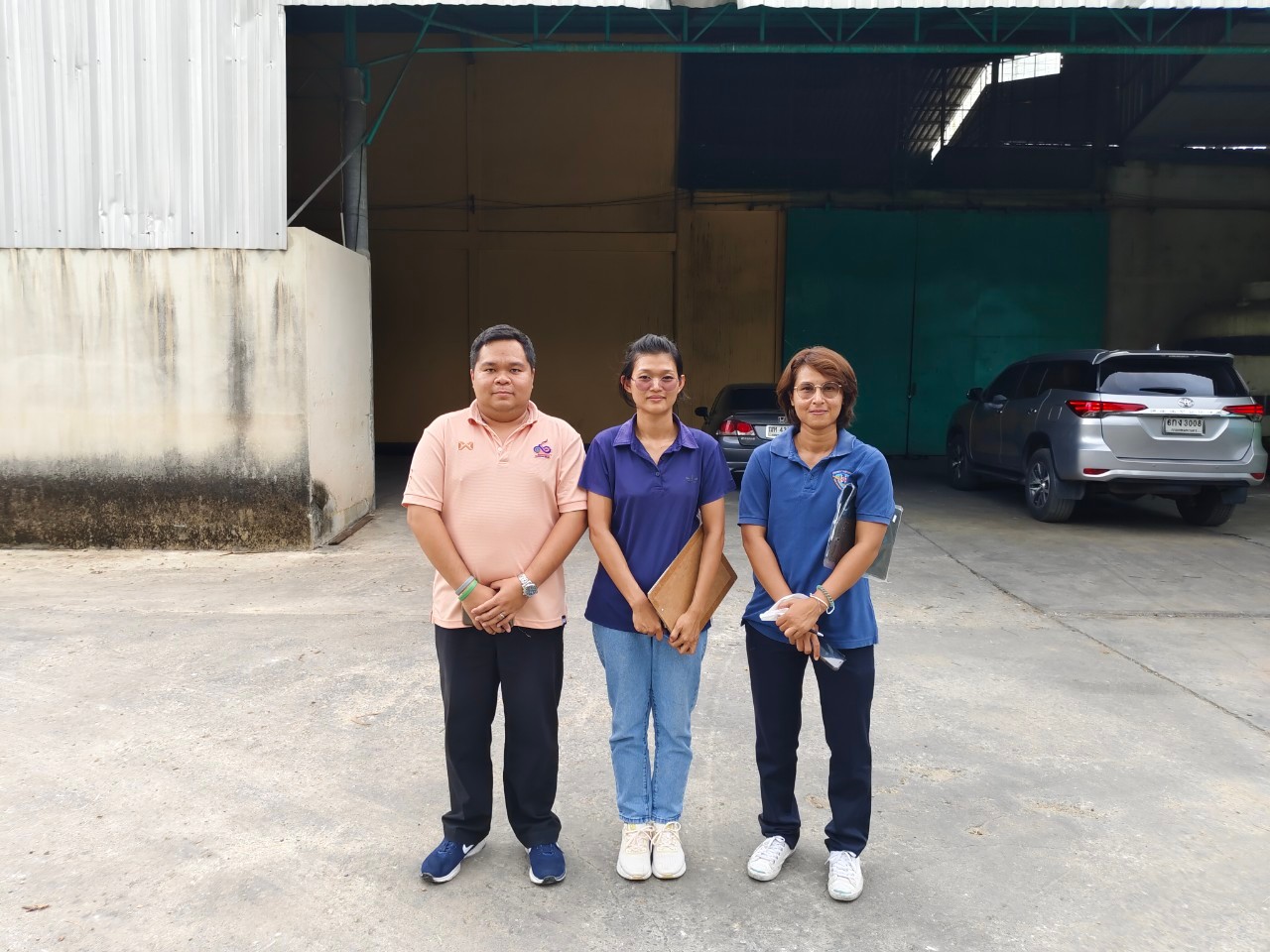 กวอ. ลงพื้นที่ตรวจสอบสถานที่ผลิตฯ และสถานที่เก็บรักษาฯ ในพื้นที่จังหวัดสมุทรสาคร และนครปฐม..คลิก