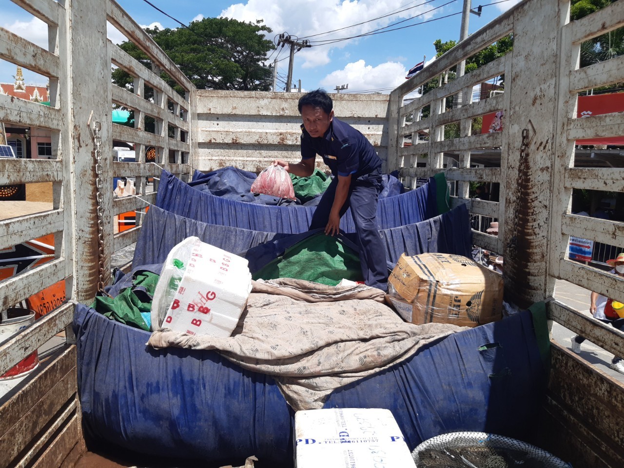 ตรวจสินค้าประมงที่นำเข้า ส่งออก ทางจุดผ่านแดนถาวรบ้านคลองลึก