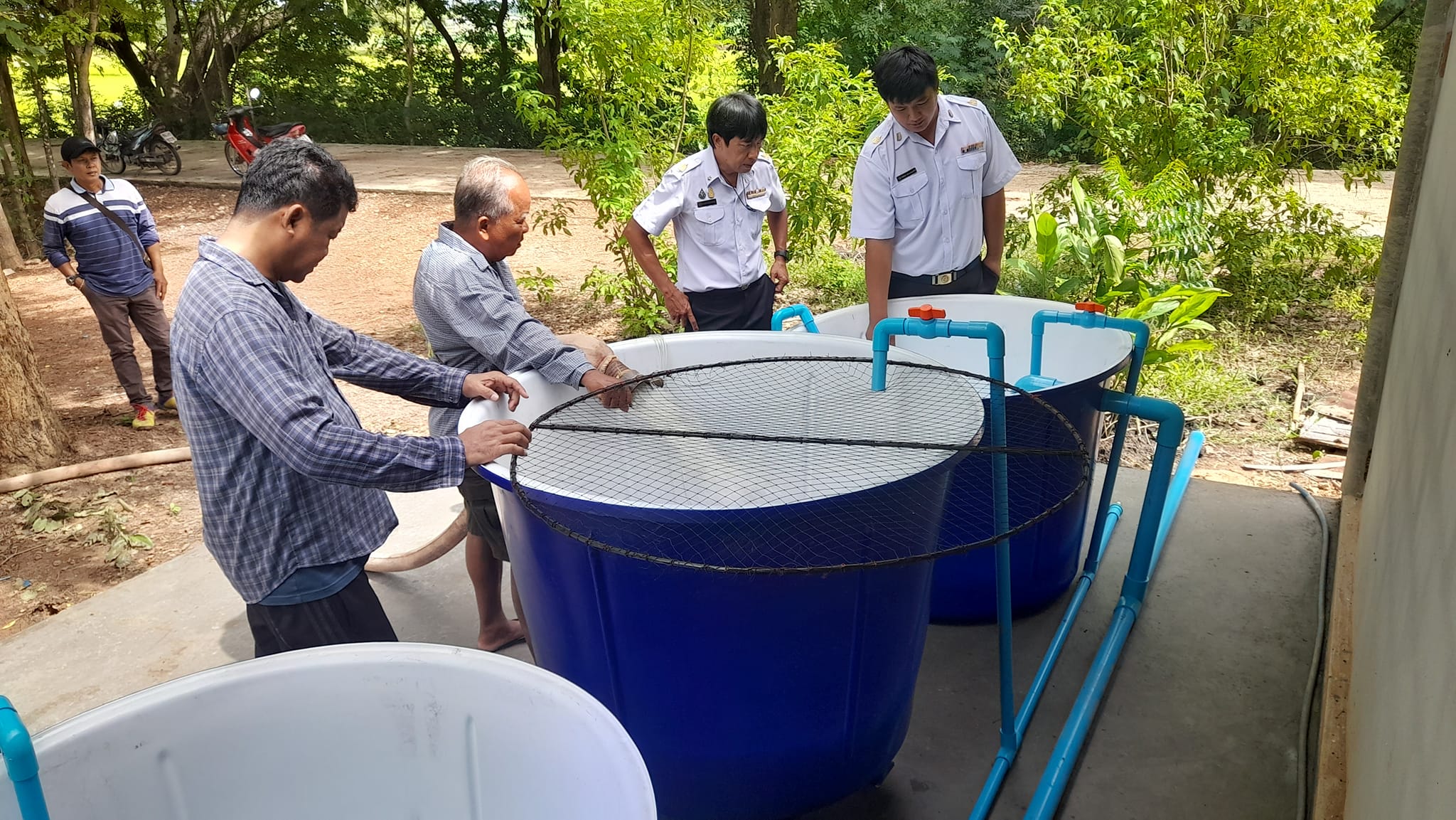 ลงพื้นที่สังเกตการณ์การส่งมอบวัสดุงวดที่ 2 ชุดเพาะฟักเคลื่อนที่ (MOBILE HATCHERY) และติดตามผลการดำเนินงาน โครงการสร้างความเข้มแข็งกลุ่มการผลิตด้านประมงขององค์กรชุมชนประมงท้องถิ่นกลุ่มเพาะเลี้ยงสัตว์น้ำ..คลิก