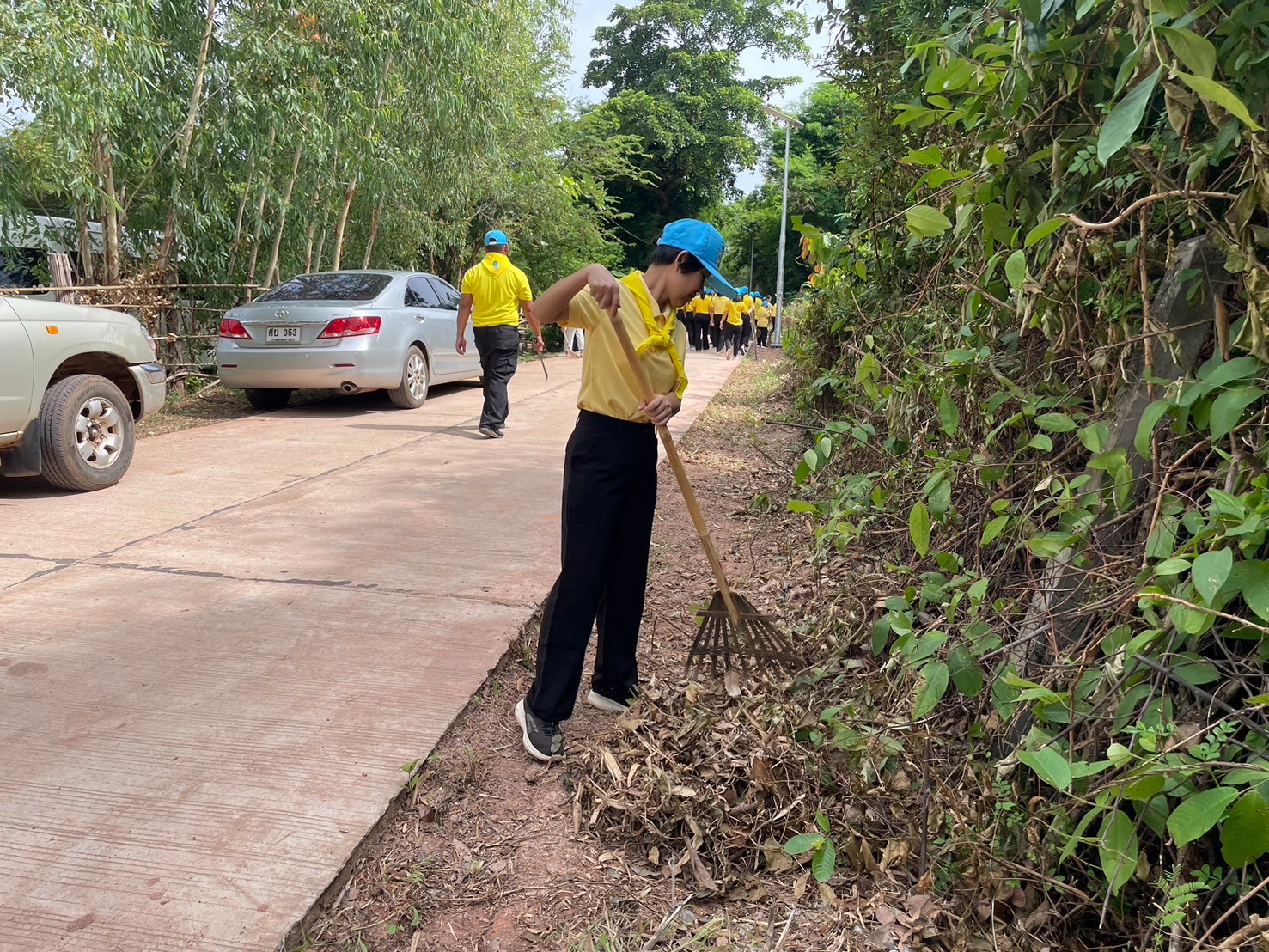 ร่วมกิจกรรมจิตอาสาพัฒนาในโอกาสวันสำคัญของชาติไทยเนื่องในวันอานันทมหิดล