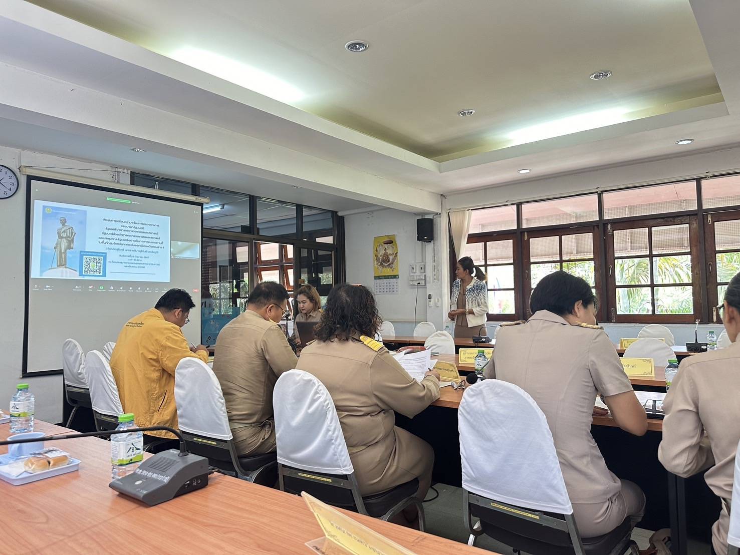 ประชุมการเตรียมความพร้อมการตรวจราชการของนายกรัฐมนตรี..คลิก