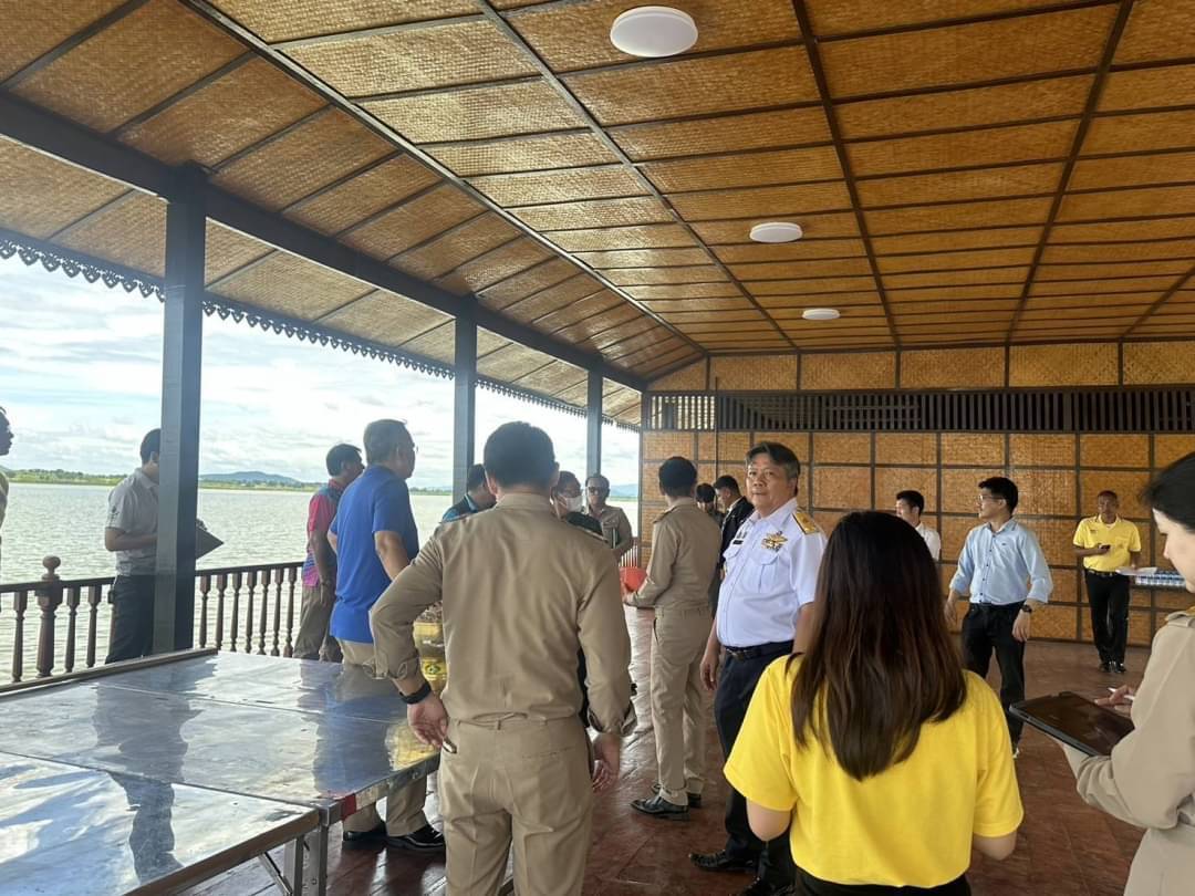 ร่วมกันเตรียมความพร้อม จัดสถานที่ประกอบพิธีพลีกรรมตักน้ำ ณ บริเวณกลางบึงบอระเพ็ด จังหวัดนครสวรรค์..คลิก