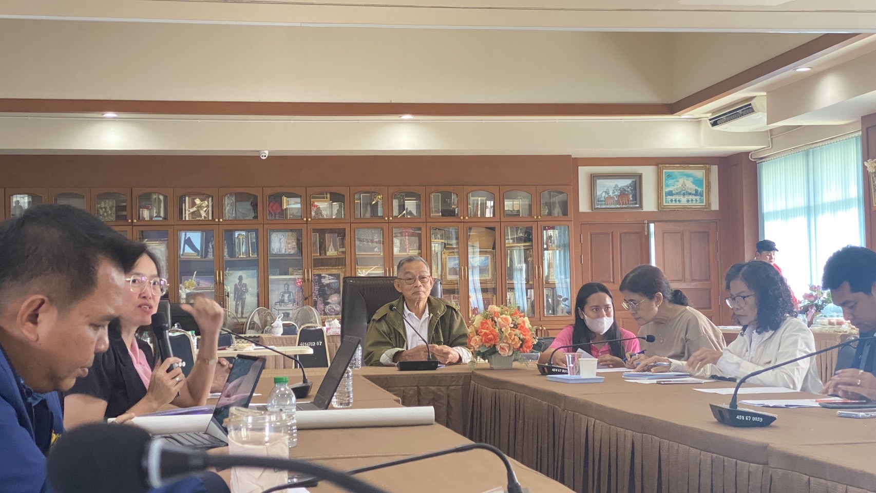 เข้าร่วมประชุมวางแผนการดำเนินงานโครงการอนุรักษ์และฟื้นฟูปูม้า กลุ่มประมงพื้นบ้านศาลาเขียว ตำบลเพ อำเภอเมือง จังหวัดระยอง..คลิก