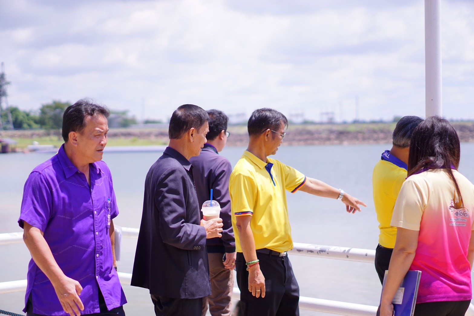 ประมงอุบลฯ ประชุมเตรียมความพร้อมดำเนินการจัดงานกิจกรรมปล่อยพันธุ์สัตว์น้ำออนไลน์ ภายใต้ชื่อ “โครงการปล่อยพันธุ์สัตว์น้ำเฉลิมพระเกียรติพระบาทสมเด็จพระเจ้าอยู่หัว เนื่องในโอกาสมหามงคลเฉลิมพระชนมพรรษา 6 รอบ 28 กรกฏาคม 256..คลิก