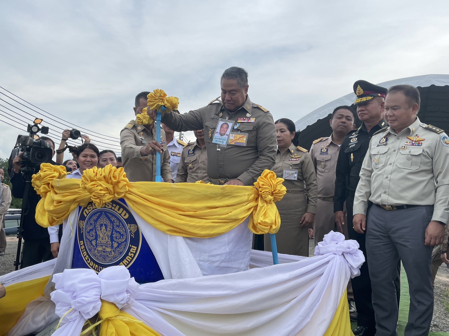 ประมงอุบลฯ ร่วมงานการตรวจติดตามและขับเคลื่อนโครงการอันเนื่องมาจากพระราชดำริ..คลิก