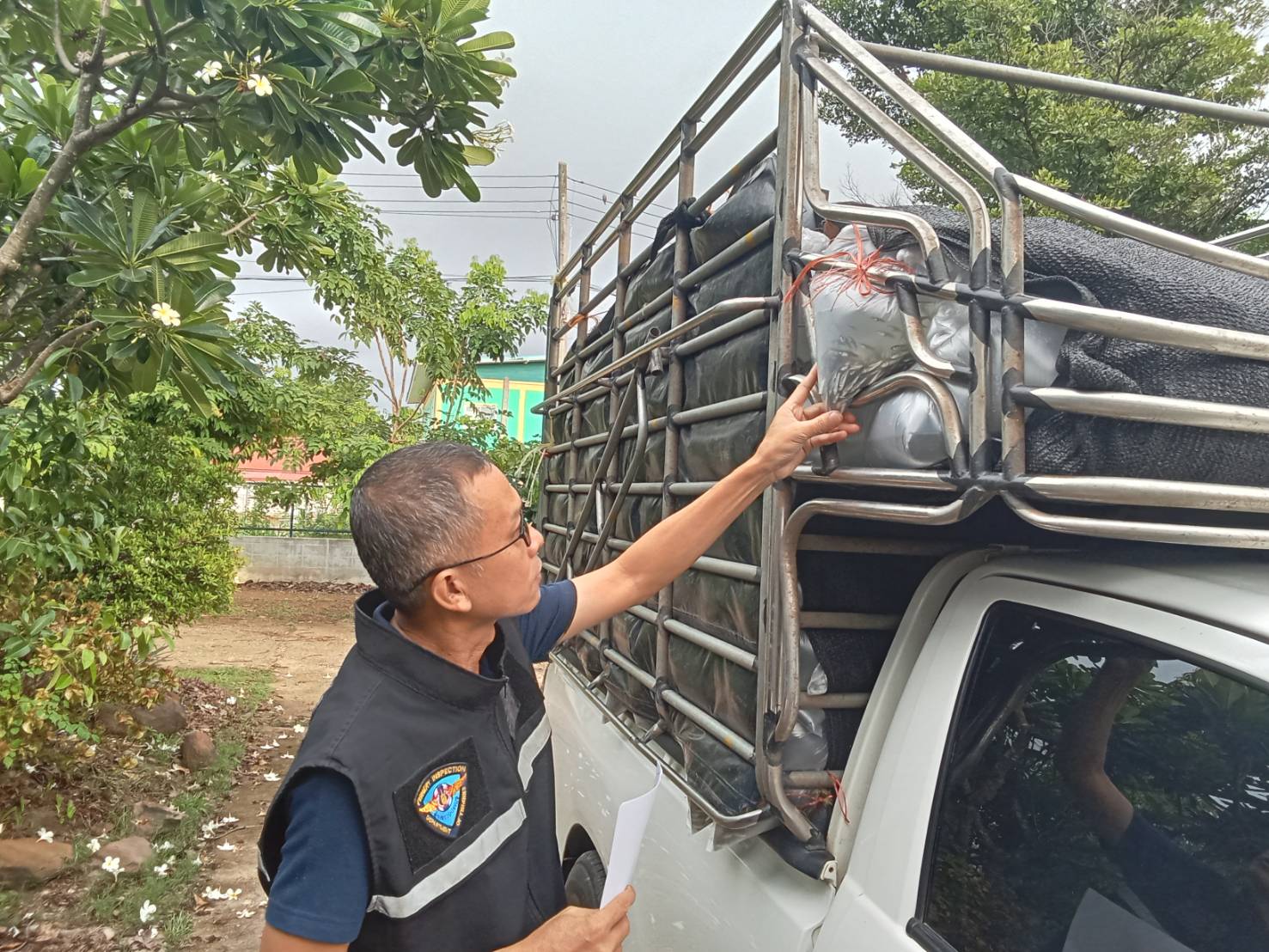 3 กรกฎาคม 2567 ด่านตรวจประมงมุกดาหาร ตรวจสอบสินค้าประมงส่งออกไปยัง สปป. ลาว ณ สะพานมิตรภาพไทย - ลาว แห่งที่ 2 จังหวัดมุกดาหาร..คลิก
