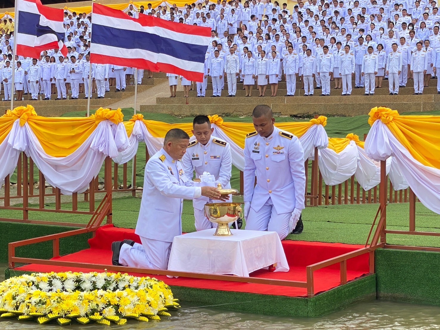กิจกรรมพิธีพลีกรรมตักน้ำเพื่อทำน้ำพระพุทธมนต์ศักดิ์สิทธิ์ เนื่องในโอกาสมหามงคลเฉลิมพระชนมพรรษา พระบาทสมเด็จพระเจ้าอยู่หัว 6 รอบ 28 กรกฎาคม 2567..คลิก
