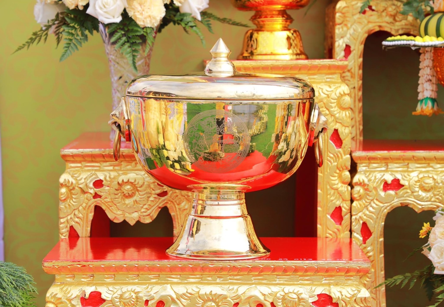 พิธีพลีกรรมตักน้ำจากแหล่งน้ำศักดิ์สิทธิ์ เพื่อเฉลิมพระเกียรติฯ