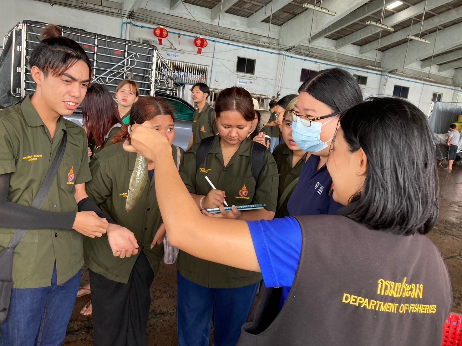 เจ้าหน้าที่ PIPO สงขลา ถ่ายทอดความรู้ให้กับนักศึกษาและคณาอาจารย์จากสาขาวิชาวาริชศาสตร์และนวัตกรรมการจัดการ คณะทรัพยากรธรรมชาติ มหาวิทยาลัยสงขลานครินทร์