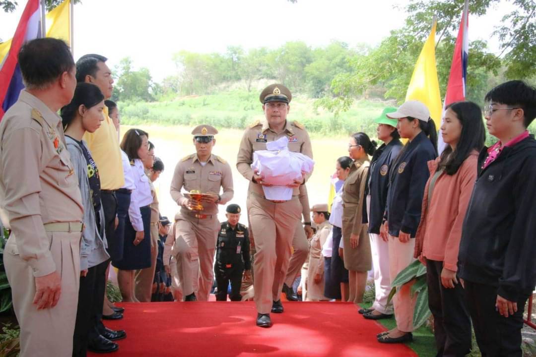 ซักซ้อมเตรียมงานพิธีพลีกรรมตักน้ำจากแหล่งน้ำศักดิ์สิทธิ์ เพื่อจัดทำน้ำพระพุทธมนต์ศักดิ์สิทธิ์ งานเฉลิมพระเกียรติพระบาทสมเด็จพระเจ้าอยู่หัว เนื่องในโอกาสพระราชพิธีมหามงคลเฉลิมพระชนมพรรษา 6 รอบ 28 กรกฎาคม 2567..คลิก