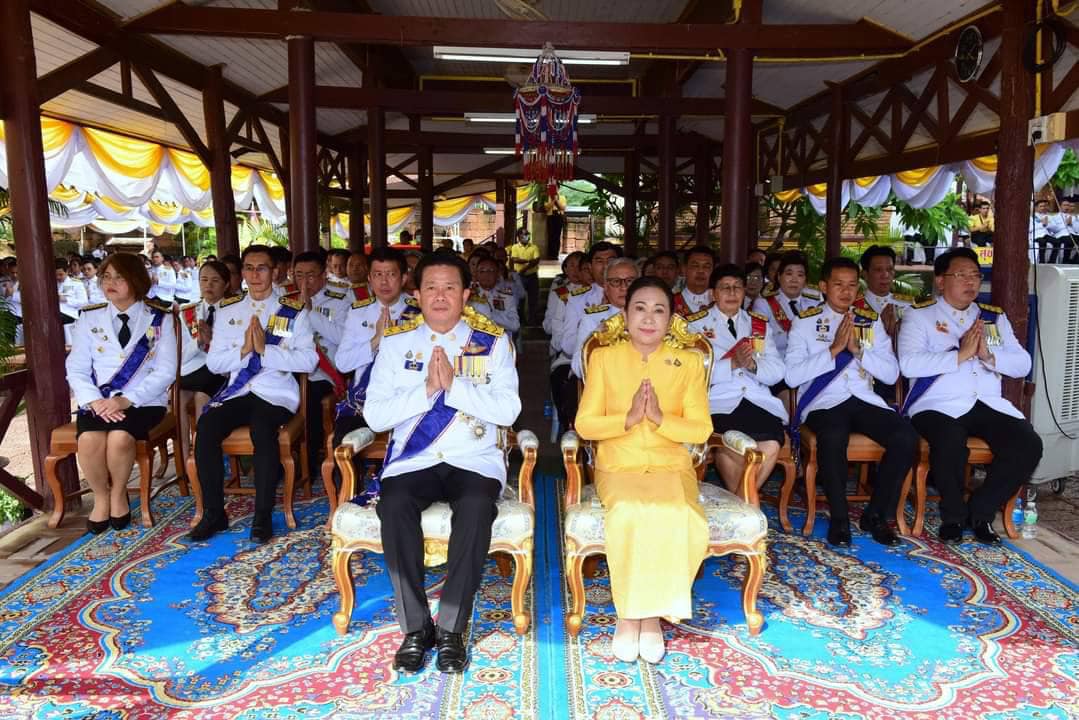 ร่วมพิธีเสกน้ำพระพุทธมนต์ศักดิ์สิทธิ์ งานเฉลิมพระเกียรติพระบาทสมเด็จพระเจ้าอยู่หัว เนื่องในโอกาสมหามงคลเฉลิมพระชนมพรรษา 6 รอบ 28 กรกฎาคม 2567..คลิก