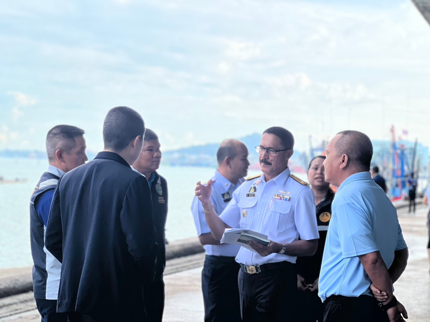 กิจกรรมการต้อนรับเรือประมงที่มีการย้ายพื้นที่จากทะเลฝั่งอันดามันมายังอ่าวไทย