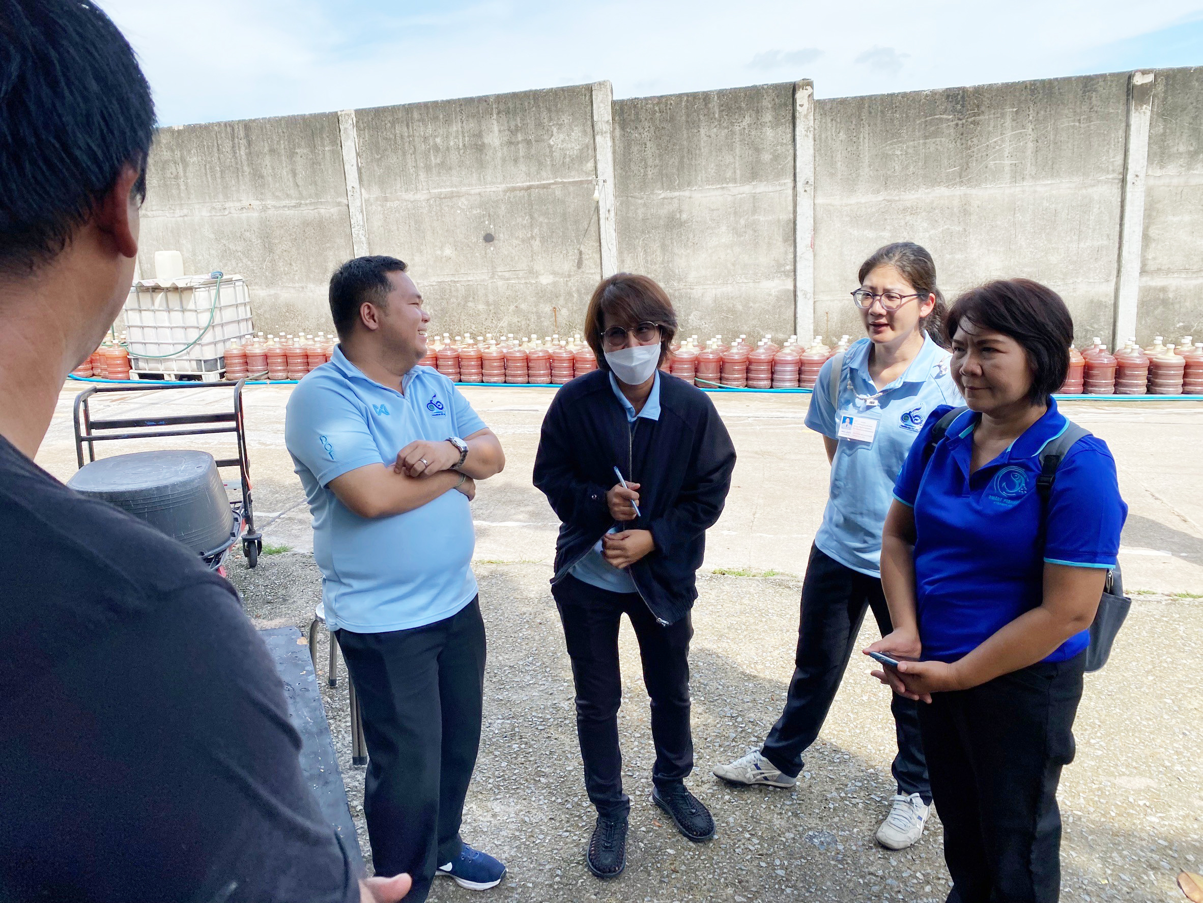 บุกจับสถานที่ผลิตจุลินทรีย์เถื่อน