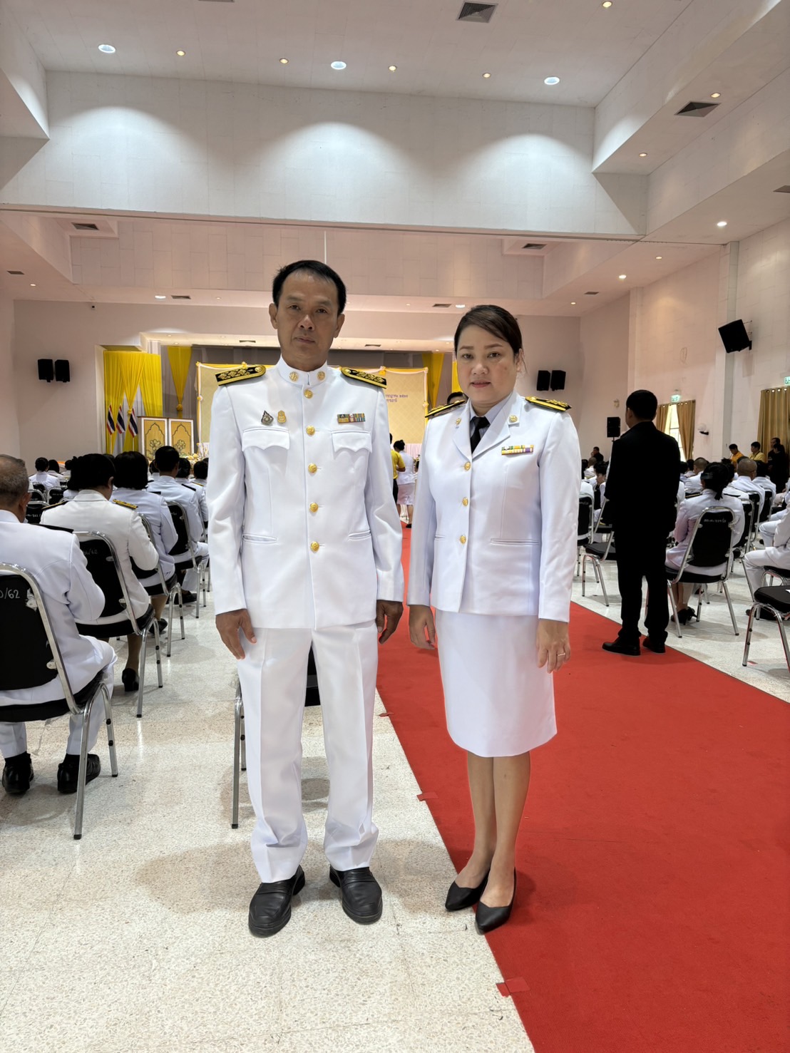 ประมงอุบลฯ ร่วมพิธีวางพวงมาลาถวายราชสักการะ เนื่องในวันสมเด็จพระนารายณ์มหาราช..คลิก