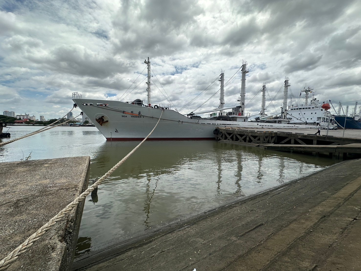 ตรวจสอบเรือตามมาตรการรัฐเจ้าของท่า : SEA TRADER I และ LAKE DREAM..คลิก