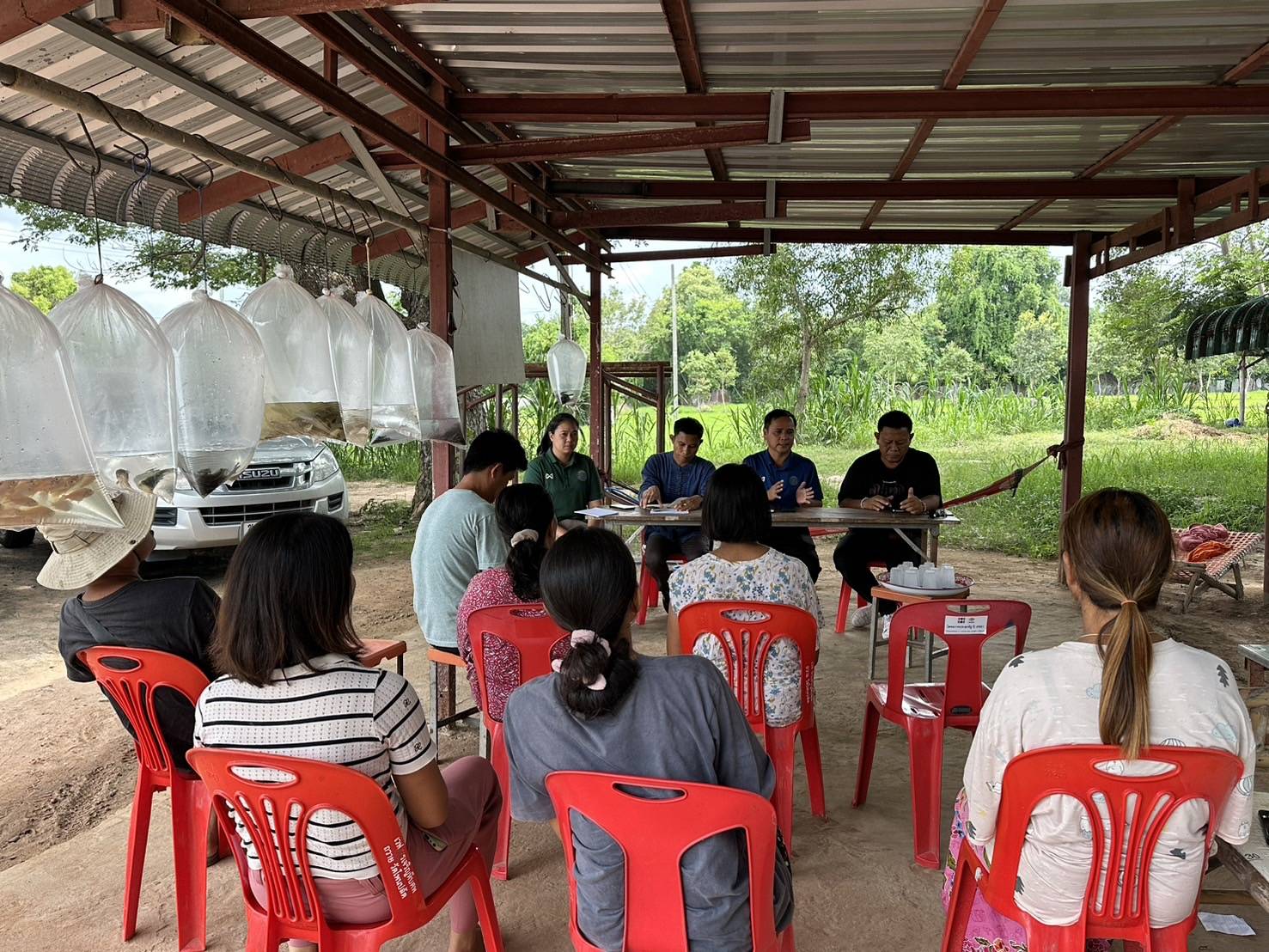 รับฟังปัญหาของเกษตรกร เพื่อจัดทำข้อมูลแปลง เสนอเข้าร่วมโครงการระบบส่งเสริมเกษตรแบบแปลงใหญ่ ด้านประมง ปีงบประมาณ 2568..คลิก