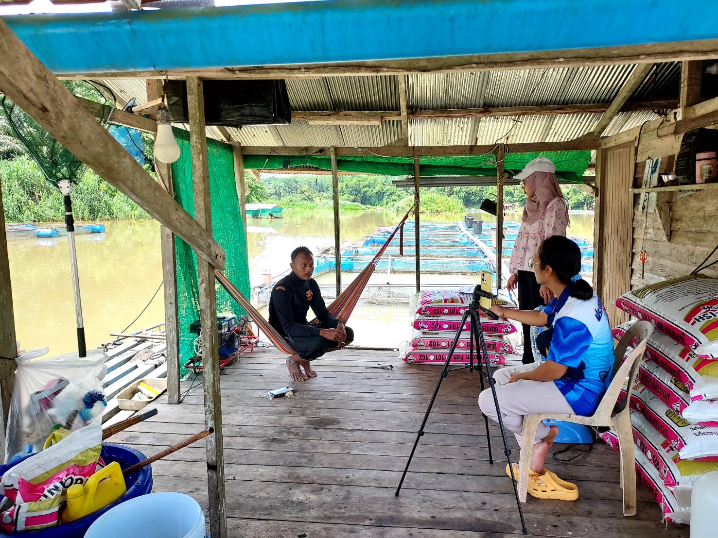 ลงพื้นที่ตรวจสอบการตายของปลานิลในกระชัง พื้นที่ หมู่ที่ 6 คลองเล และ หมู่ที่ 10 ตำบลดุสิต อำเภอถ้ำพรรณรา จังหวัดนครศรีธรรมราช..คลิก