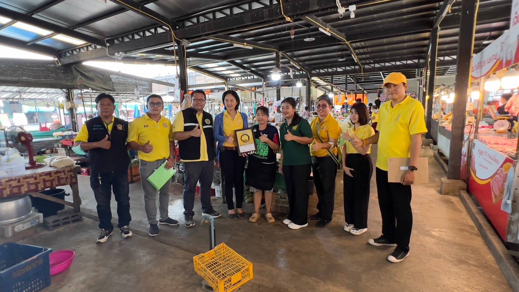 ลงพื้นที่ร่วมกับ หน่วยงานสังกัด กระทรวงเกษตรและสหกรณ์จังหวัดนครสวรรค์ ออกตรวจโครงการร้านอาหารวัตถุดิบปลอดภัย เลือกใช้สินค้า Q (Q Restaurant) และ โครงการส่งเสริมการบริโภคและใช้วัตถุดิบสินค้า Q..คลิก