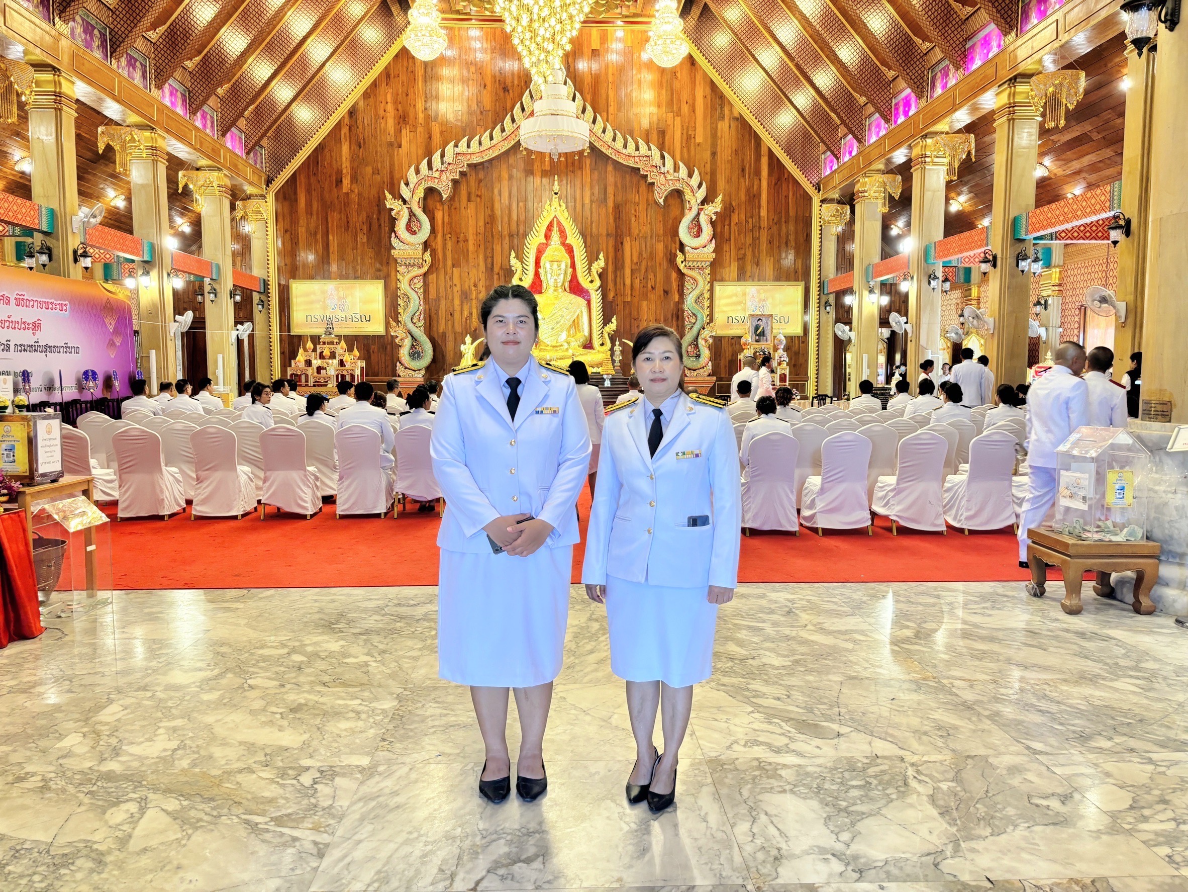 ประมงอุบลฯ ร่วมพิธีทำบุญตักบาตรพระราชกุศล พิธีถวายพระพร เนื่องในโอกาสวันคล้ายวันประสูติพระเจ้าวรวงศ์เธอ พระองค์เจ้าโสมสวลี กรมหมื่นสุทธนารีนาถ..คลิก