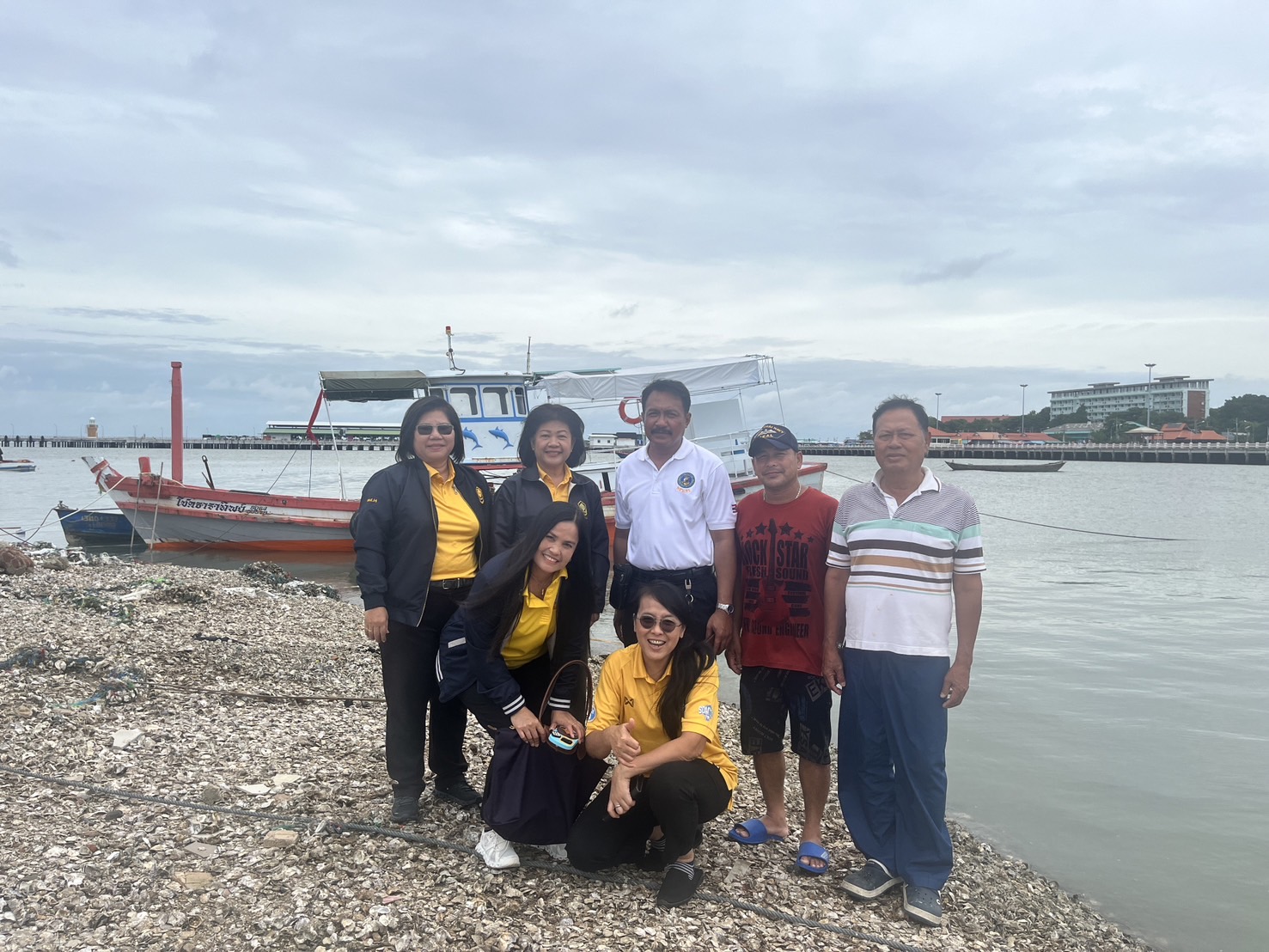 สำรวจพื้นที่สำหรับการทำกิจกรรมเพื่อสิ่งแวดล้อม ปล่อยปูคืนสู่ทะเล