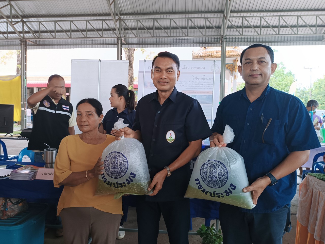 เข้าร่วมโครงการคลินิกเกษตรเคลื่อนที่ในพระราชานุเคราะห์ สมเด็จพระบรมโอรสาธิราชฯ สยามมกุฎราชกุมาร เฉลิมพระเกียรติพระบาทสมเด็จพระเจ้าอยู่หัว เนื่องในโอกาสพระราชพิธีมหามงคลเฉลิมพระชนมพรรษา 6 รอบ 28 กรกฎาคม 2567..คลิก