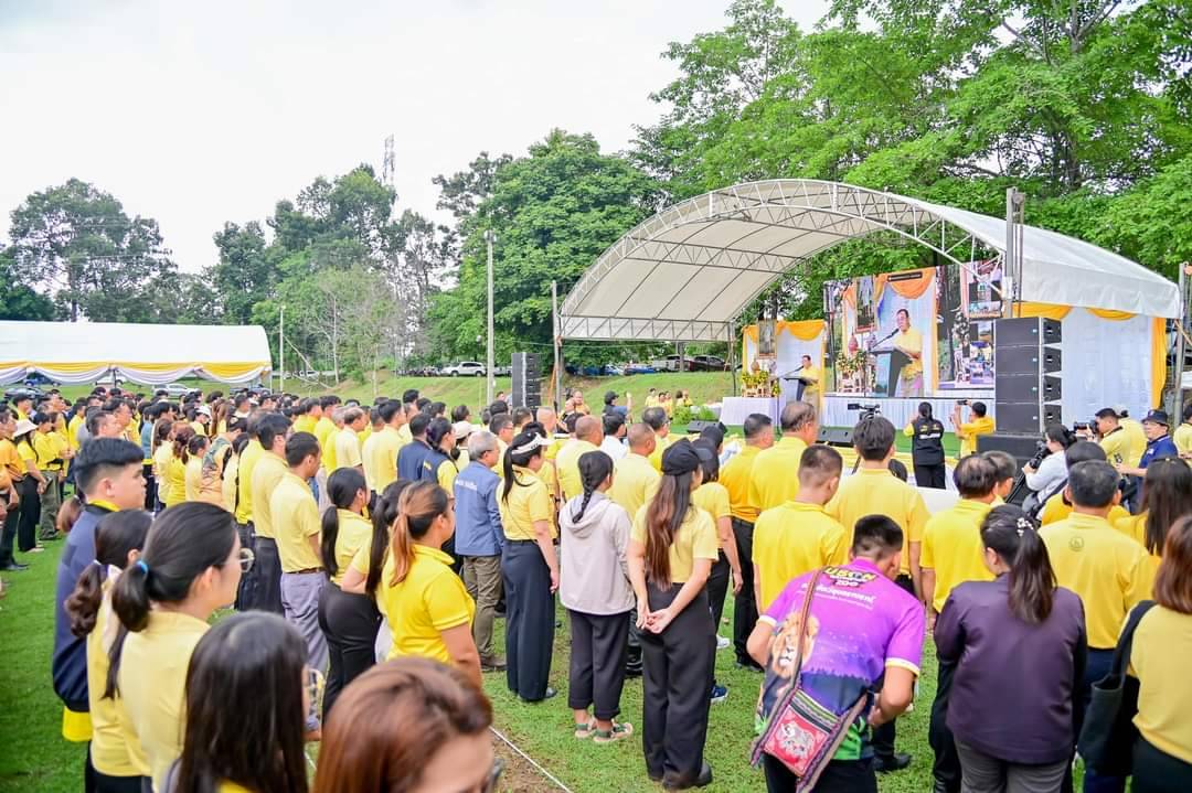 ประมงอุบลฯ ร่วมกิจกรรมปลูกพรรณไม้ตามศาสตร์พระราชา และกิจกรรม 1 อปท 1 สวนสมุนไพรเฉลิมพระเกียรติฯ..คลิก