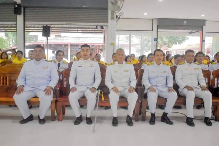 ประมงอำเภอเขาชัยสน เข้าร่วมพิธีทำบุญตักบาตรถวายพระราชกุศลเพื่อเฉลิมพระเกียรติพระบาทสมเด็จพระเจ้าอยู่หัว  เนื่องในโอกาสพระราชพิธีมหามงคลเฉลิมพระชนมพรรษา  6 รอบ 28 กรกฎาคม 2567 ณ วัดห้วยแตน หมู่ที่ 2 ตำบลหานโพธิ์ อำเภอเขาชัยสน จังหวัดพัทลุง..คลิก