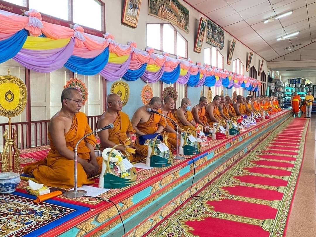 ประมงอำเภอชุมแสง เพิธีเจริญพระพุทธมนต์ เพื่อถวายเป็นพระราชกุศล พระบาทสมเด็จพระเจ้าอยู่หัว เนื่องในโอกาสพระราชพิธีมหามงคล ฯ..คลิก