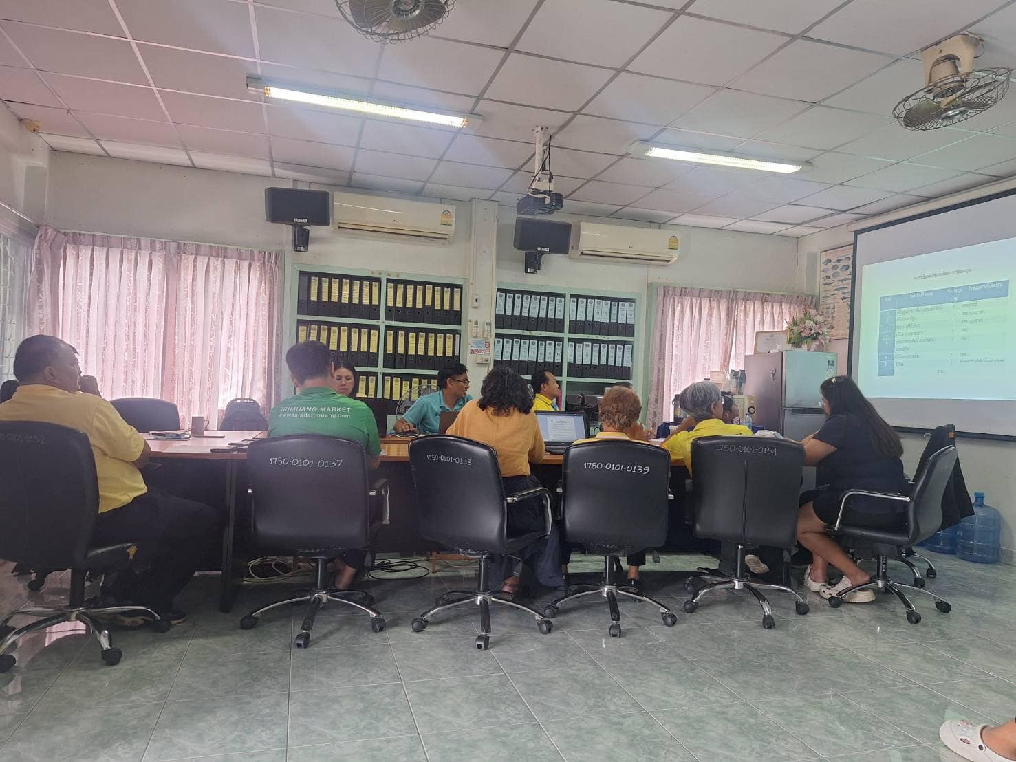 ร่วมประชุมเพื่อเตรียมความพร้อมสำหรับจัดกิจกรรมโครงการคลินิกปลาสวยงามเฉลิมพระเกียรติพระบาทสมเด็จพระเจ้าอยู่หัว เนื่องในโอกาสพระราชพิธีมหามงคลเลิมพระชนมพรรษา 6 รอบ 28 กรกฎาคม 2567