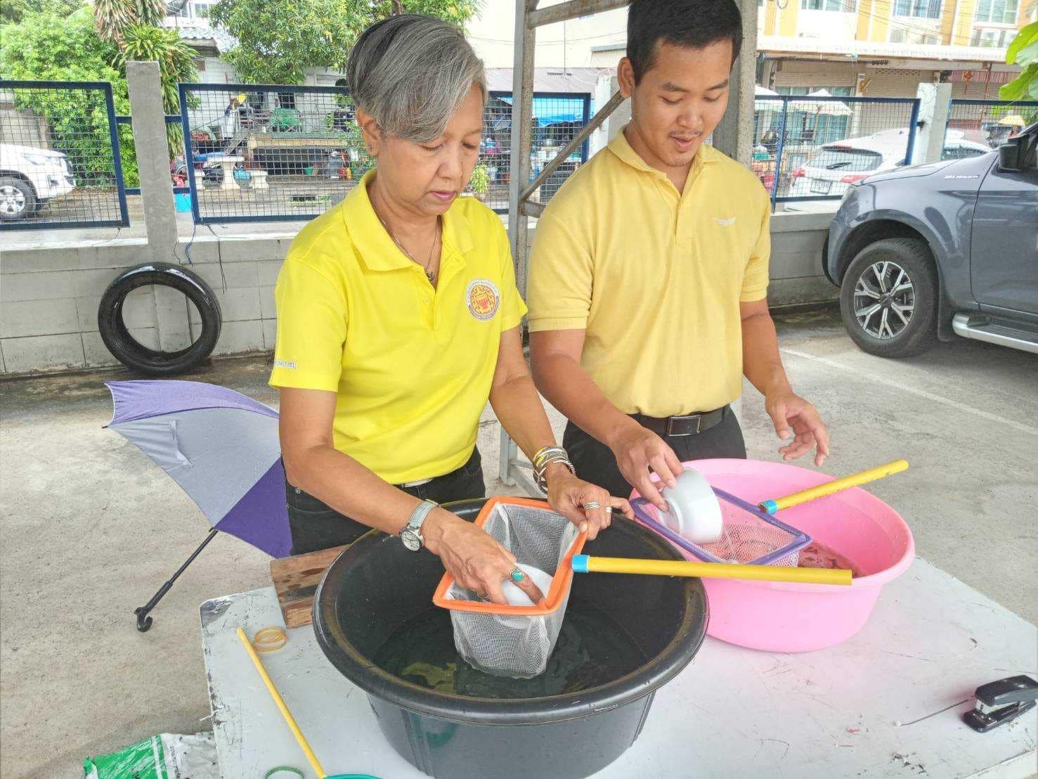 ลงพื้นที่มอบปัจจัยการผลิต..คลิก