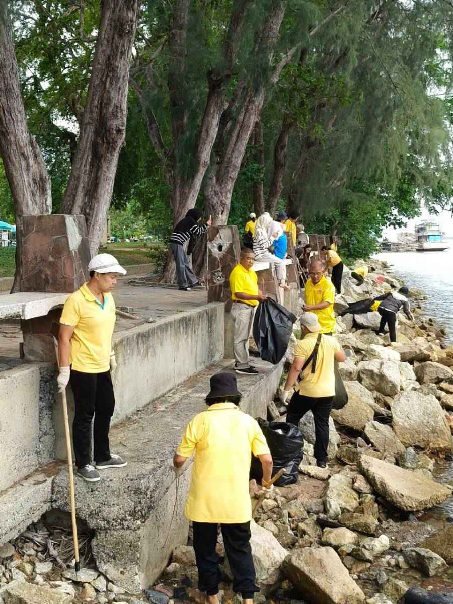 กิจกรรมบำเพ็ญสาธารณประโยชน์และบำเพ็ญสาธารณกุศลเฉลิมพระเกียรติพระบาทสมเด็จพระเจ้าอยู่หัว เนื่องในโอกาสพระราชพิธีมหามงคลเฉลิมพระชนมพรรษา