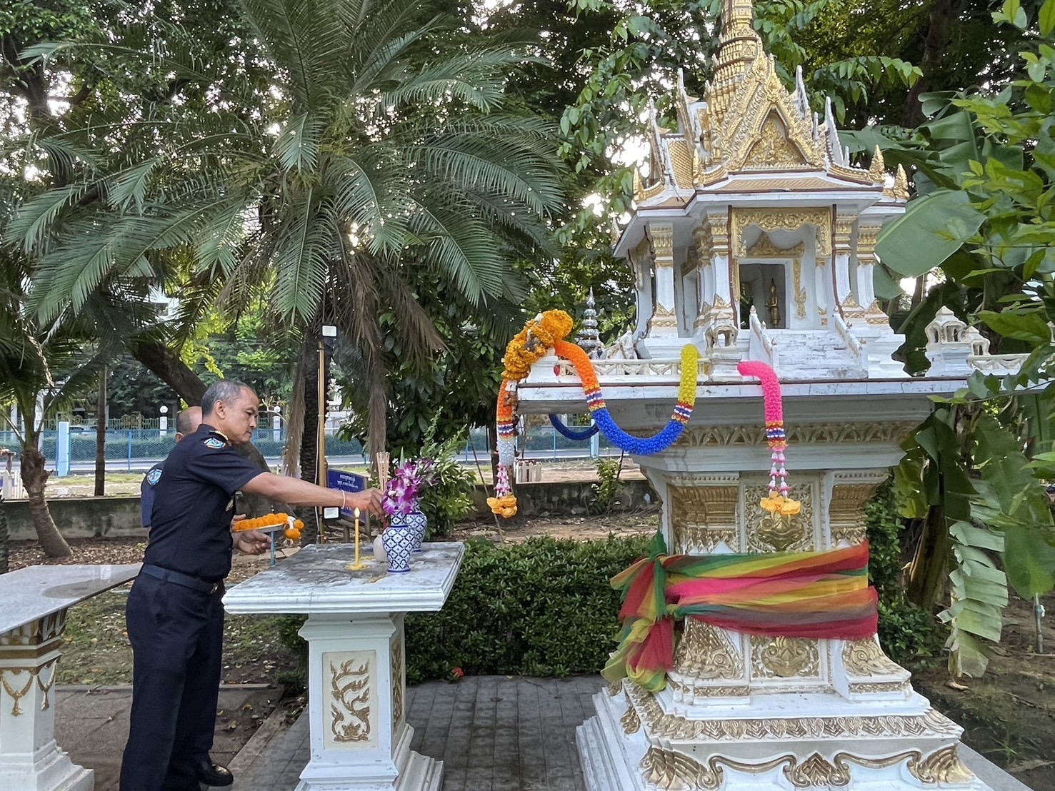 นายสิทธิพล เมืองสง เข้ารับตำแหน่งผู้อำนวยการกองตรวจการประมง โดยมีเจ้าหน้าที่กองตรวจการประมง ร่วมแสดงความยินดีและให้การต้อนรับ..คลิก