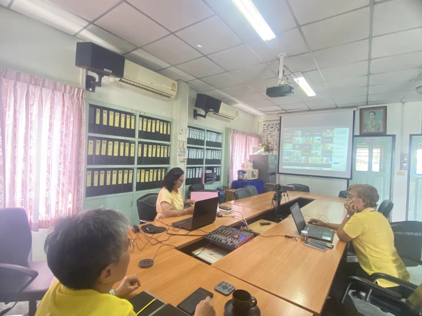 เข้าร่วมประชุมการหารือแนวทางการสำรวจความชุกชุมของปลาหมอคางดำ และแนวทางให้ความช่วยเหลือเกษตรกร/ชาวประมงที่ได้รับผลกระทบจากปัญหาการแพร่ระบาดของปลาหมอคางดำ